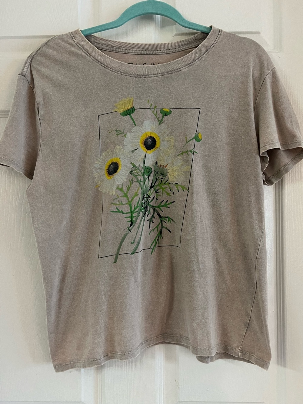 Fifth Sun Floral Graphic Tee | Garment-Dyed Taupe | Women’s Size Medium